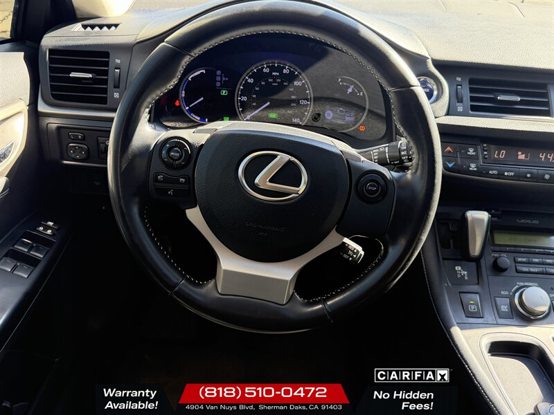 2014 Lexus CT 200h   - Photo 9 - Sherman Oaks, CA 91403-1701