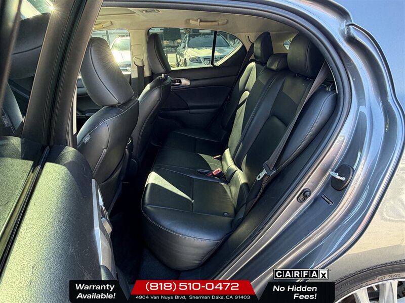 2014 Lexus CT 200h   - Photo 5 - Sherman Oaks, CA 91403-1701