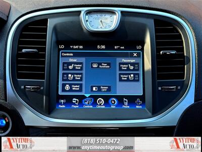 2013 Chrysler 300C   - Photo 16 - Sherman Oaks, CA 91403-1701