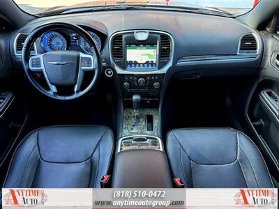 2013 Chrysler 300C   - Photo 9 - Sherman Oaks, CA 91403-1701