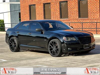 2013 Chrysler 300C   - Photo 8 - Sherman Oaks, CA 91403-1701