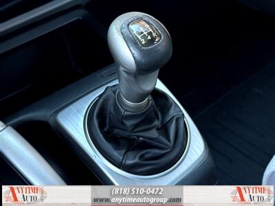 2011 Honda Civic LX   - Photo 16 - Sherman Oaks, CA 91403-1701