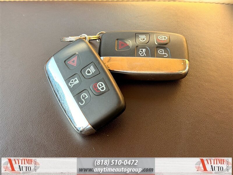 2013 Jaguar XJ - Photo 20 - Sherman Oaks, CA 91403-1701