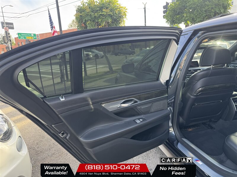 2019 BMW 750i   - Photo 8 - Sherman Oaks, CA 91403-1701