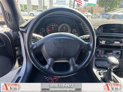 2001 Chevrolet Corvette   - Photo 9 - Sherman Oaks, CA 91403-1701