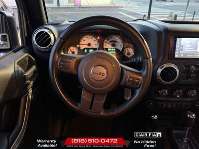 2015 Jeep Wrangler Unlimited Rubicon   - Photo 10 - Sherman Oaks, CA 91403-1701