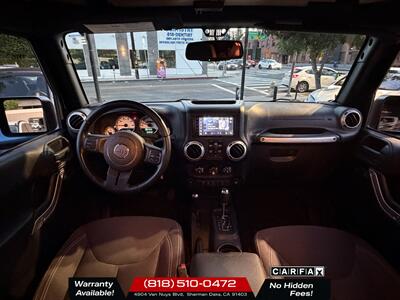2015 Jeep Wrangler Unlimited Rubicon   - Photo 8 - Sherman Oaks, CA 91403-1701