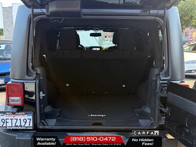 2015 Jeep Wrangler Unlimited Rubicon   - Photo 5 - Sherman Oaks, CA 91403-1701