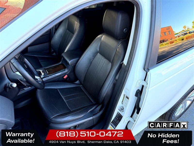 2018 Land Rover Discovery Sport HSE   - Photo 14 - Sherman Oaks, CA 91403-1701