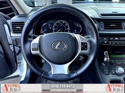 2012 Lexus CT 200h 200h   - Photo 18 - Sherman Oaks, CA 91403-1701