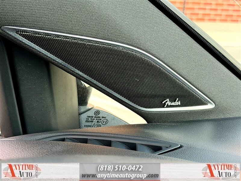 2015 Volkswagen Golf GTI 2.0T SE   - Photo 20 - Sherman Oaks, CA 91403-1701