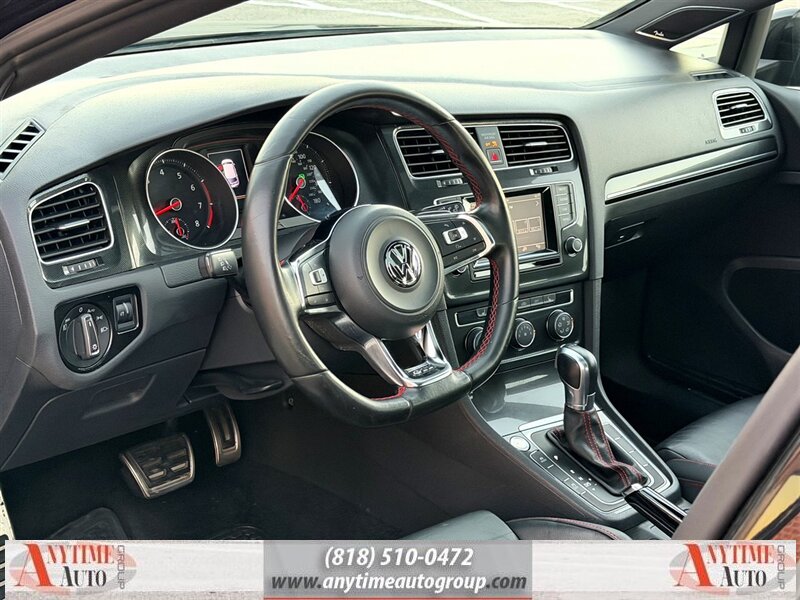2015 Volkswagen Golf GTI 2.0T SE   - Photo 13 - Sherman Oaks, CA 91403-1701