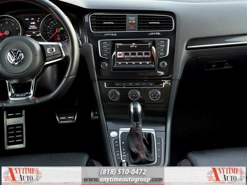 2015 Volkswagen Golf GTI 2.0T SE   - Photo 12 - Sherman Oaks, CA 91403-1701
