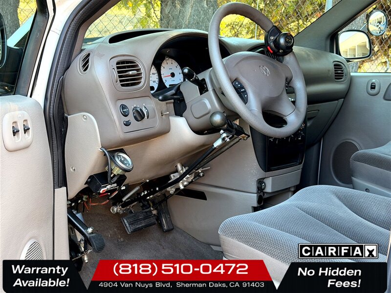 2003 Dodge Grand Caravan SE Wheelchair Accessible Mobility Van - Photo 12 - Sherman Oaks, CA 91403-1701