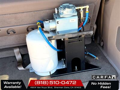 2003 Dodge Grand Caravan SE Wheelchair Accessible Mobility Van - Photo 24 - Sherman Oaks, CA 91403-1701