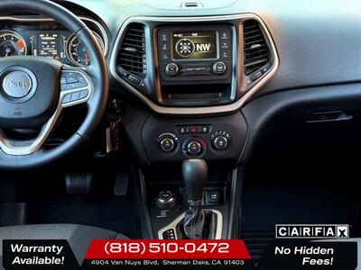 2017 Jeep Cherokee Altitude - Photo 12 - Sherman Oaks, CA 91403-1701