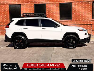 2017 Jeep Cherokee Altitude - Photo 8 - Sherman Oaks, CA 91403-1701