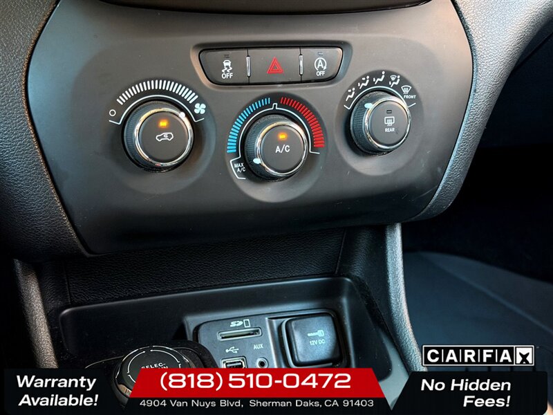 2017 Jeep Cherokee Altitude - Photo 17 - Sherman Oaks, CA 91403-1701