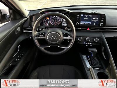 2022 Hyundai ELANTRA SE   - Photo 11 - Sherman Oaks, CA 91403-1701