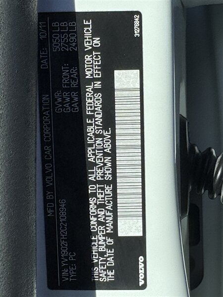 2012 Volvo S60 T6 R-Design   - Photo 12 - Sherman Oaks, CA 91403-1701