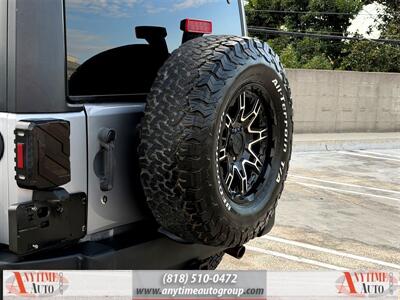 2014 Jeep Wrangler Unlimited Sport   - Photo 23 - Sherman Oaks, CA 91403-1701