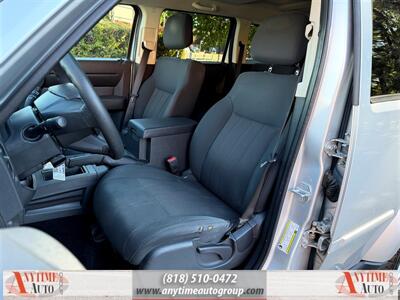 2011 Dodge Nitro Heat   - Photo 15 - Sherman Oaks, CA 91403-1701
