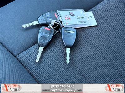2011 Dodge Nitro Heat   - Photo 20 - Sherman Oaks, CA 91403-1701