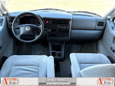 2003 Volkswagen EuroVan MV   - Photo 11 - Sherman Oaks, CA 91403-1701