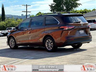 2021 Toyota Sienna XLE 8-Passenger   - Photo 4 - Sherman Oaks, CA 91403-1701