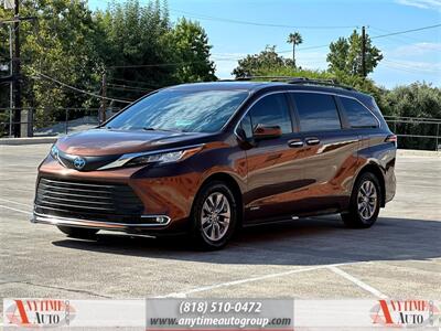 2021 Toyota Sienna XLE 8-Passenger   - Photo 3 - Sherman Oaks, CA 91403-1701