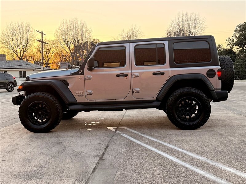 2019 Jeep Wrangler Unlimited Sport S   - Photo 4 - Sherman Oaks, CA 91403-1701