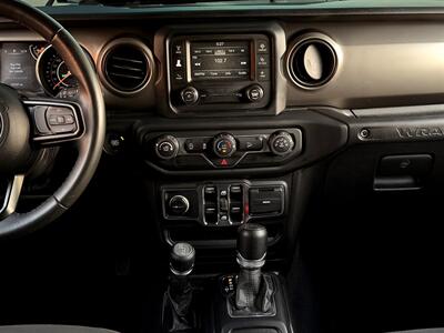 2019 Jeep Wrangler Unlimited Sport S   - Photo 12 - Sherman Oaks, CA 91403-1701