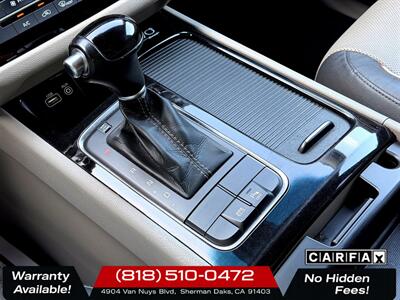 2015 Kia Sedona EX   - Photo 18 - Sherman Oaks, CA 91403-1701