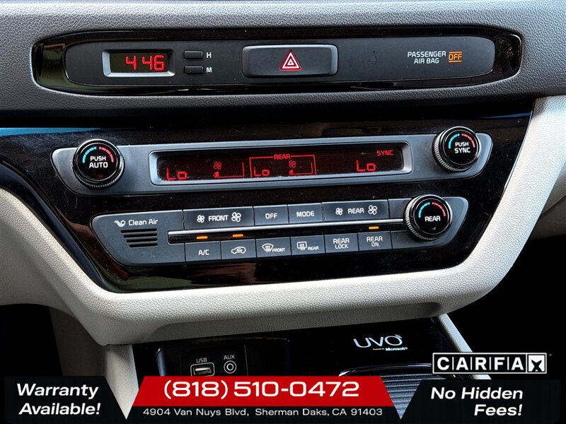 2015 Kia Sedona EX   - Photo 17 - Sherman Oaks, CA 91403-1701