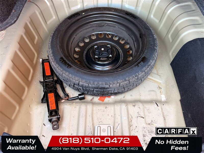 2018 Nissan Versa 1.6 SV - Photo 20 - Sherman Oaks, CA 91403-1701