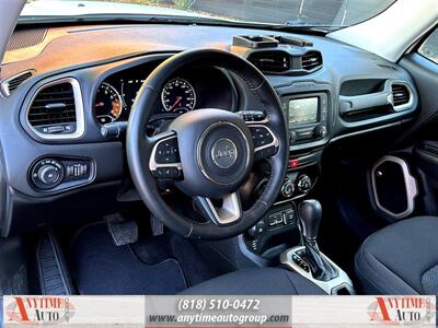 2016 Jeep Renegade Latitude 75th Anniversary Edition   - Photo 13 - Sherman Oaks, CA 91403-1701