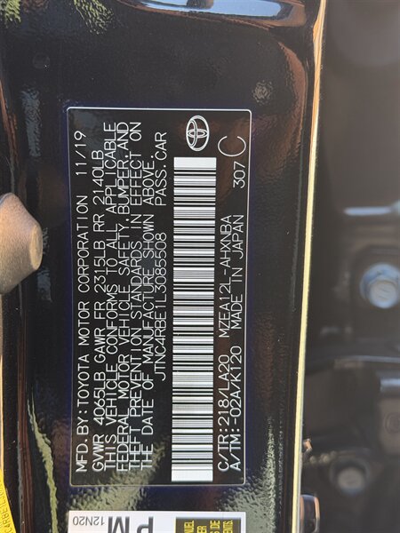 2020 Toyota Corolla Hatchback XSE   - Photo 13 - Sherman Oaks, CA 91403-1701