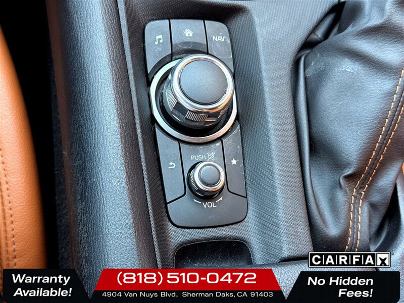 2018 FIAT 124 Spider Lusso   - Photo 24 - Sherman Oaks, CA 91403-1701