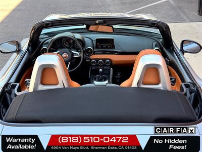 2018 FIAT 124 Spider Lusso   - Photo 14 - Sherman Oaks, CA 91403-1701