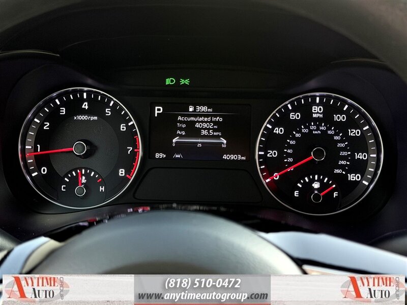 2023 Kia Forte LXS   - Photo 14 - Sherman Oaks, CA 91403-1701
