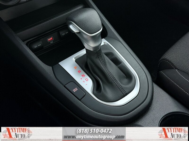 2023 Kia Forte LXS   - Photo 19 - Sherman Oaks, CA 91403-1701