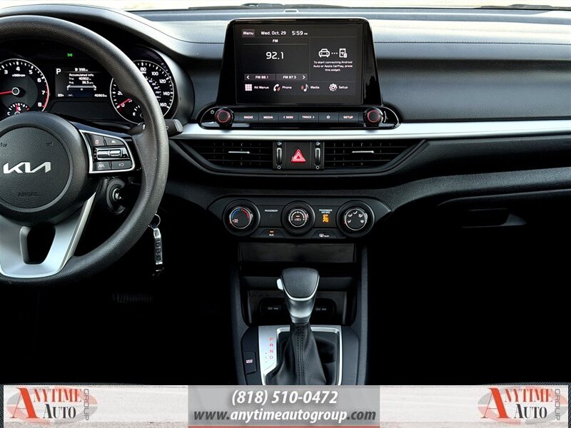 2023 Kia Forte LXS   - Photo 12 - Sherman Oaks, CA 91403-1701