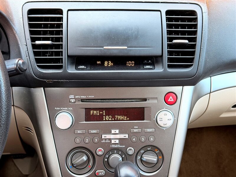 2008 Subaru Outback 2.5i - Photo 16 - Sherman Oaks, CA 91403-1701