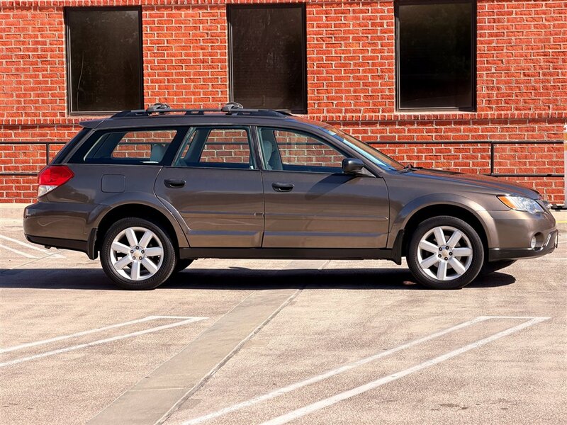 2008 Subaru Outback 2.5i - Photo 8 - Sherman Oaks, CA 91403-1701