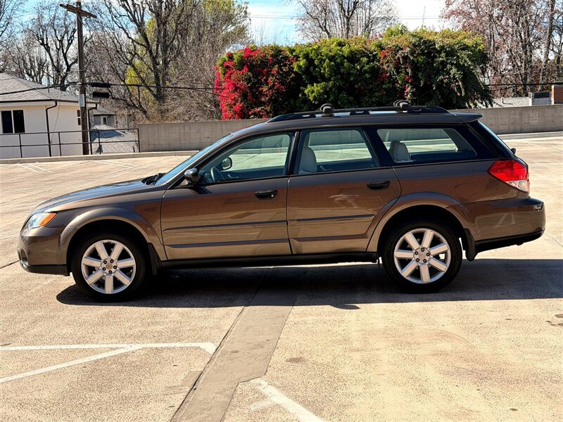 2008 Subaru Outback 2.5i - Photo 4 - Sherman Oaks, CA 91403-1701