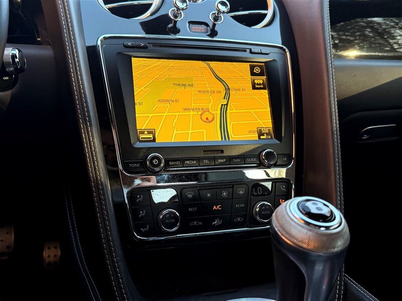 2015 Bentley Continental GT V8 S   - Photo 17 - Sherman Oaks, CA 91403-1701