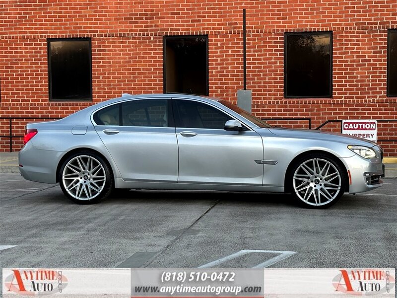 2013 BMW 7 Series 750i photo 8