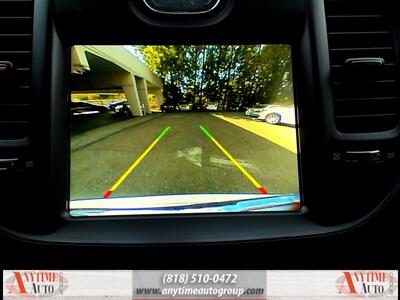 2018 Chrysler 300 Series S   - Photo 15 - Sherman Oaks, CA 91403-1701