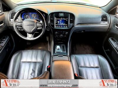 2018 Chrysler 300 Series S   - Photo 8 - Sherman Oaks, CA 91403-1701