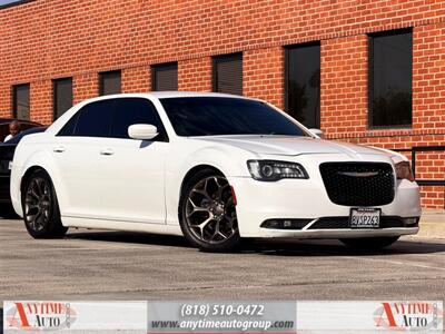 2018 Chrysler 300 Series S   - Photo 1 - Sherman Oaks, CA 91403-1701